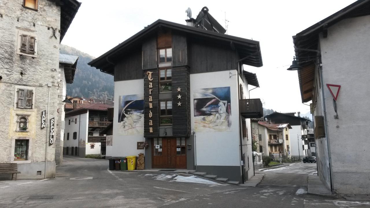 Albergo Meuble Tarandan Forni di Sopra Exterior photo