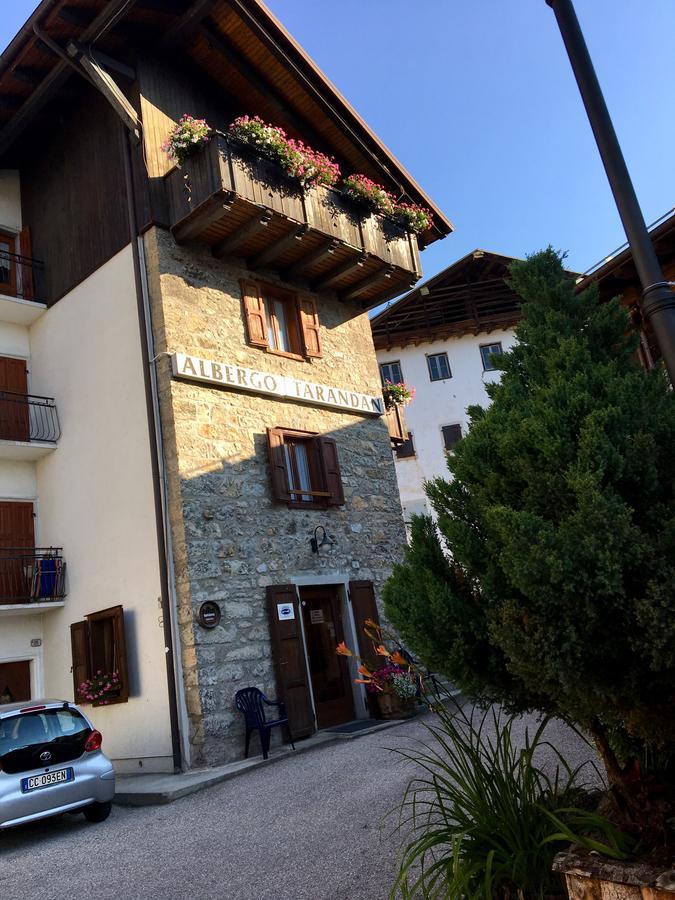Albergo Meuble Tarandan Forni di Sopra Exterior photo